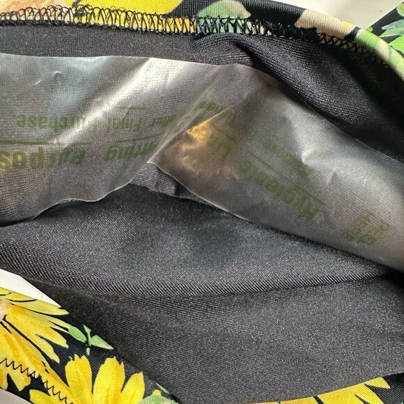 NWT Old Navy Plus Size Black Yellow Sunflower Bikini Swim Bottoms Size 3X/24-26 - Picture 7 of 10